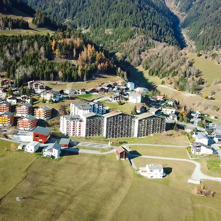 B 048 By Interhome アパート