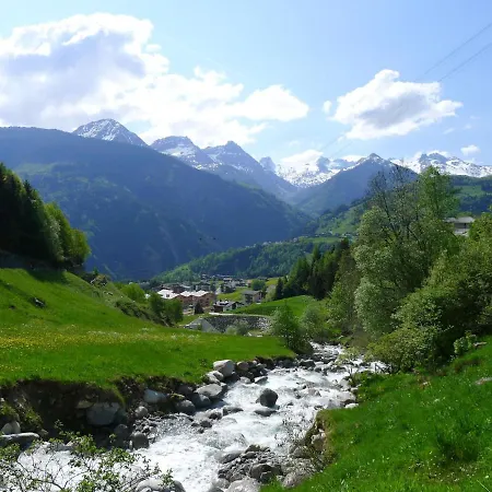 B 048 By Interhome * ディセンティス