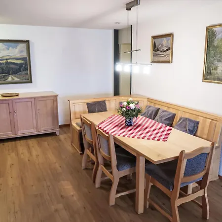 B 048 By Interhome * ディセンティス